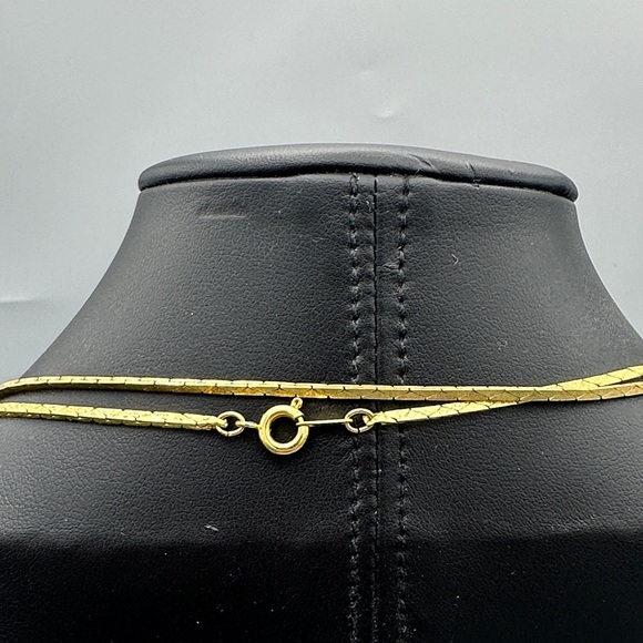 Damart Korea Signed Gold Tone Necklace - Picture 4 of 5